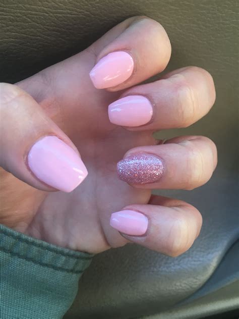 cute small acrylic nails